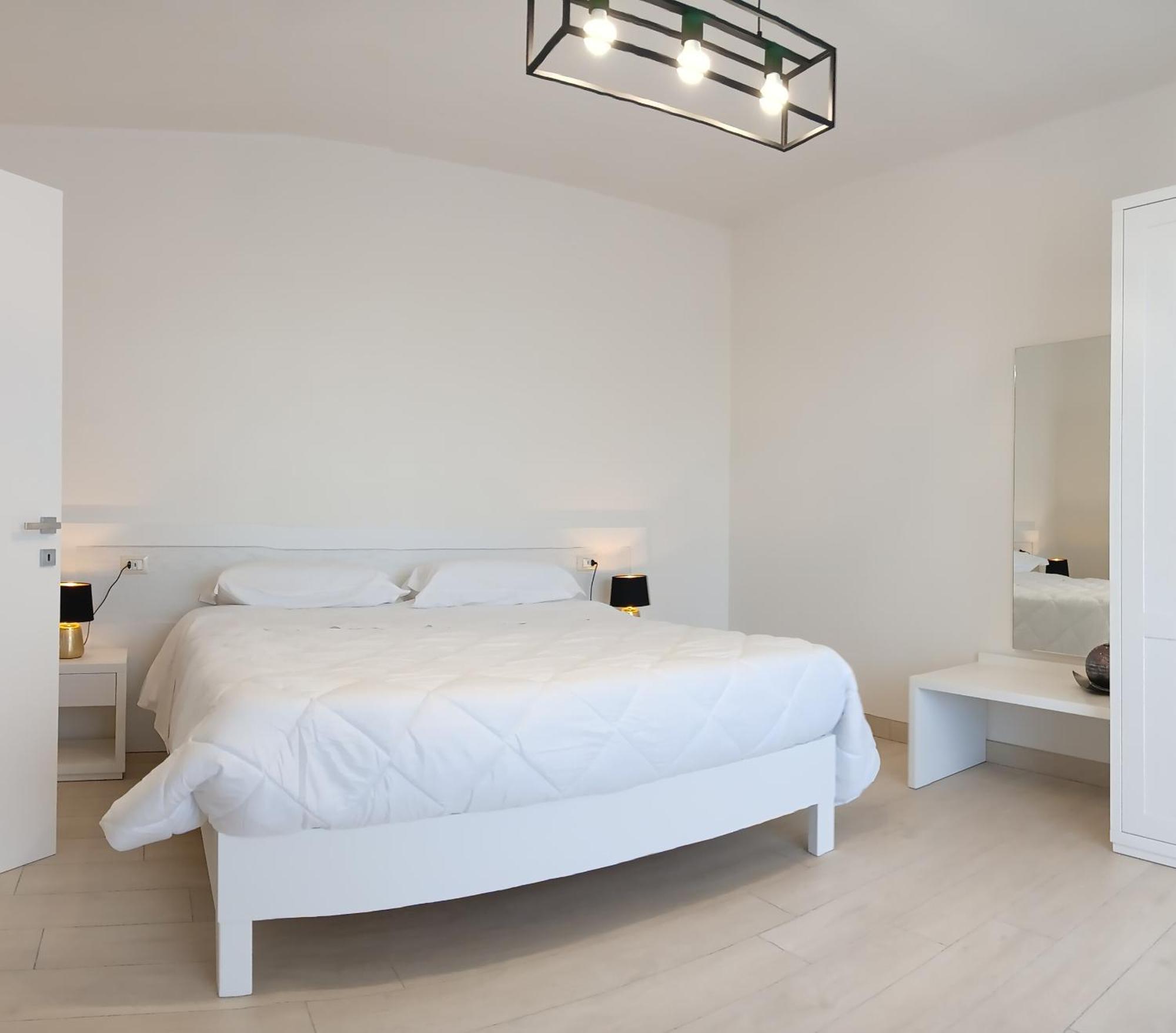 Mya Luxury Rooms And Wellness Melendugno Exteriör bild